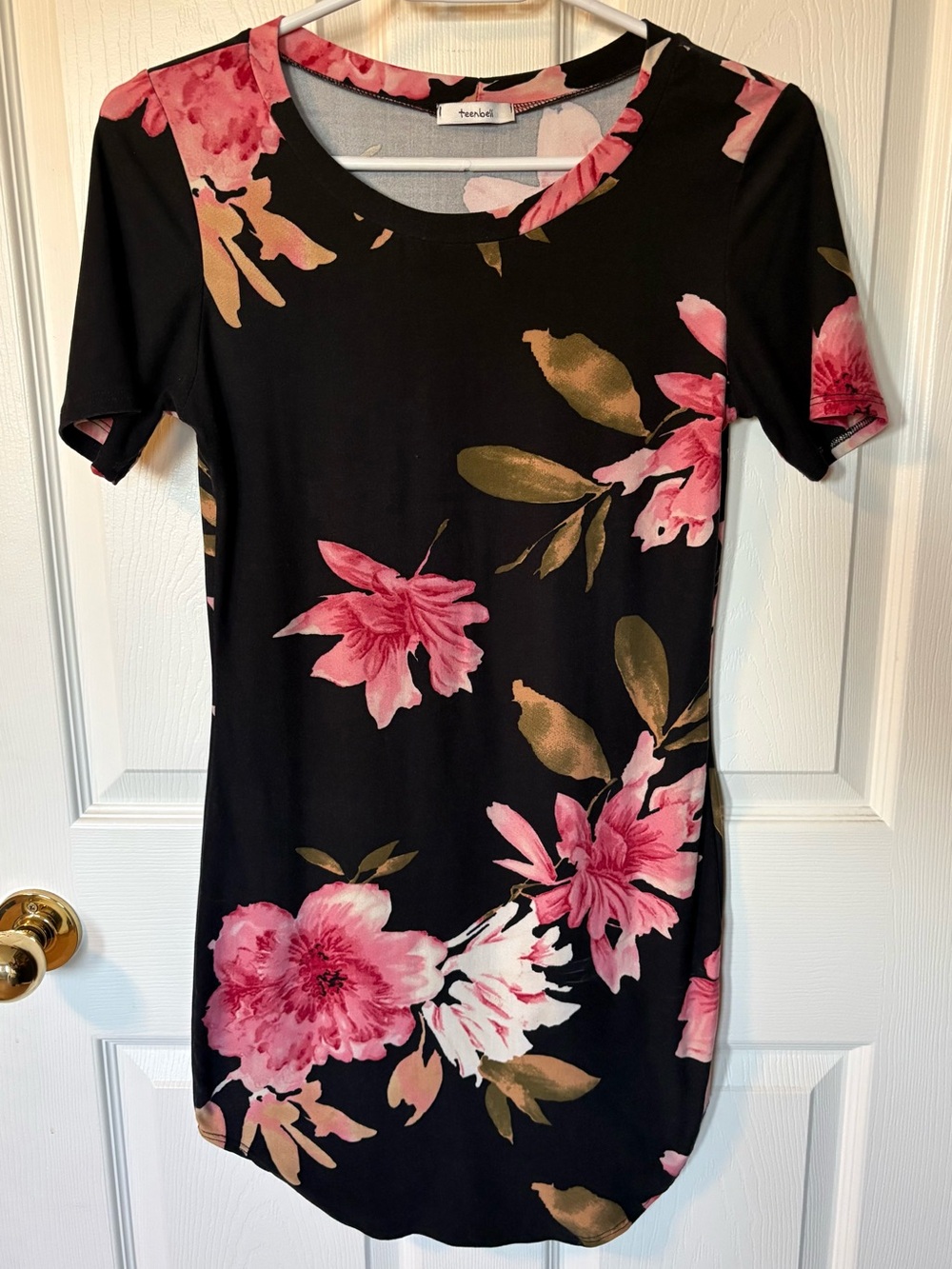 Black Floral Scalloped Hem Bodycon Dress Short Sleeve Casual Medium